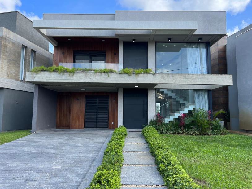 Sobrado em Condomínio  com 240m² e 4 dormitórios no bairro BLUE em Xangri-lá para Comprar