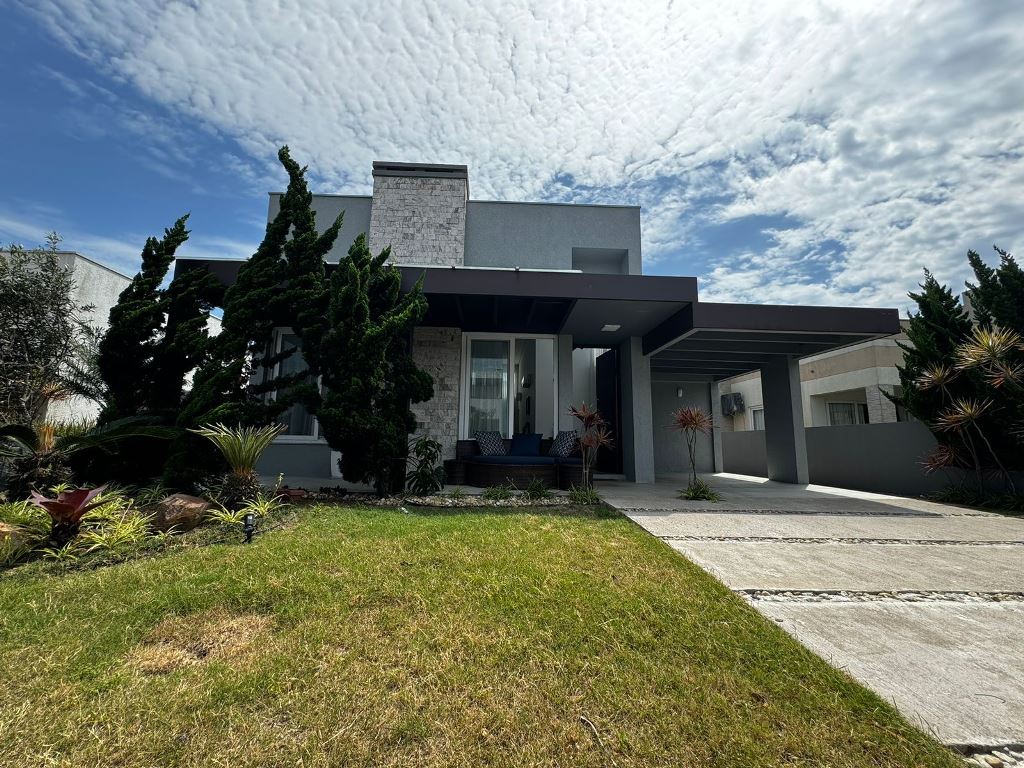 Sobrado em Condomínio  com 150m² e 3 dormitórios no bairro ATLÂNTICO VILLAS CLUB em Xangri-lá para Comprar