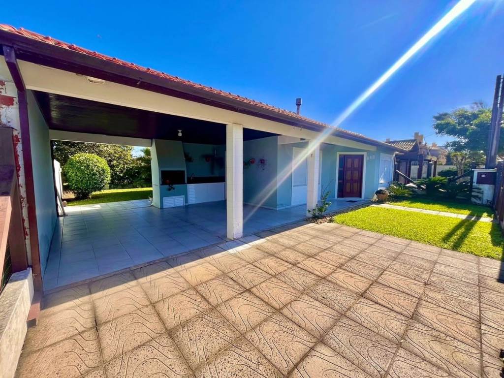 Casa Térrea e 3 dormitórios no bairro MARINA em Xangri-lá para Comprar