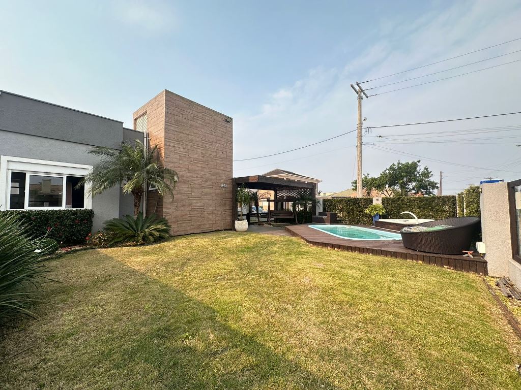 Casa Térrea e 2 dormitórios no bairro NOIVA DO MAR em Xangri-lá para Comprar