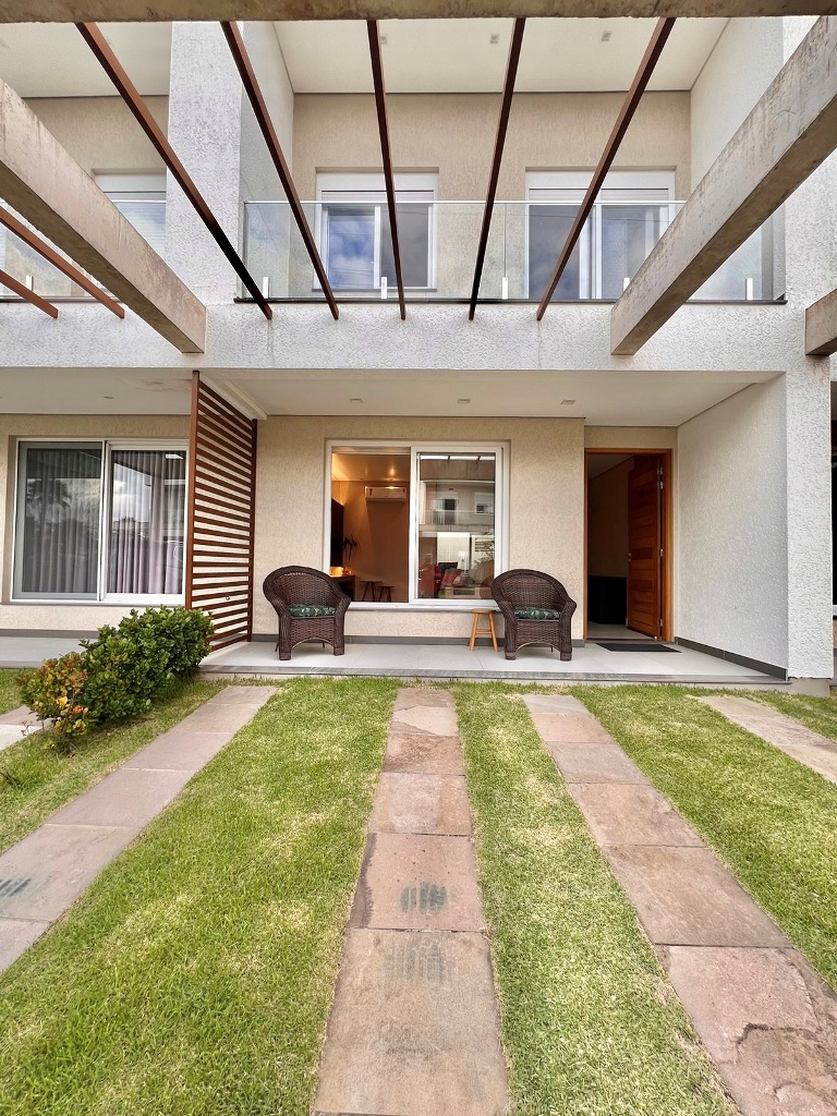 Casa em Condomínio com 159m² e 4 dormitórios, Condomínio Murano  em Capão da Canoa para Comprar