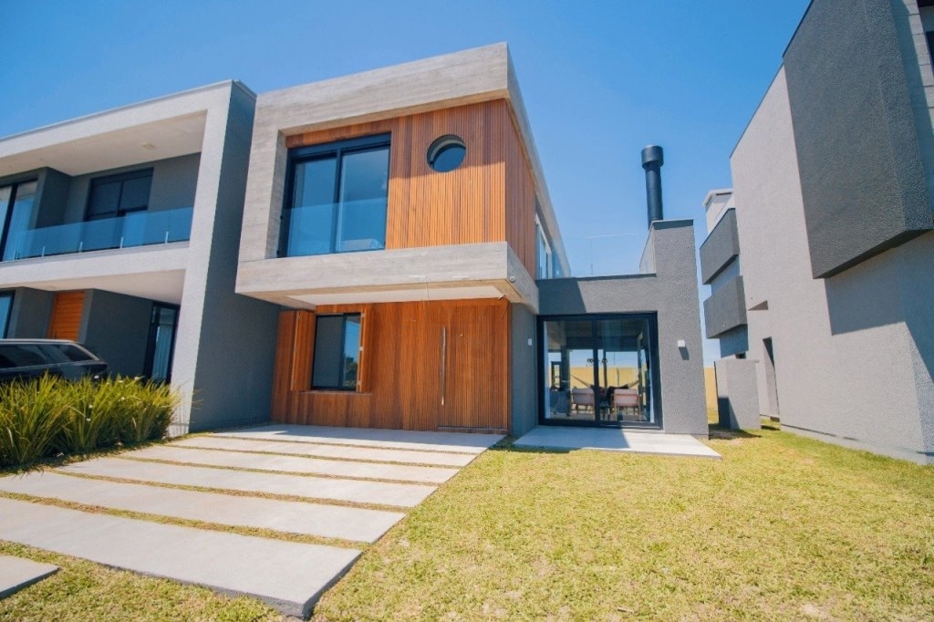 Sobrado em Condomínio  com 250m² e 4 dormitórios no bairro BLUE em Xangri-lá para Comprar