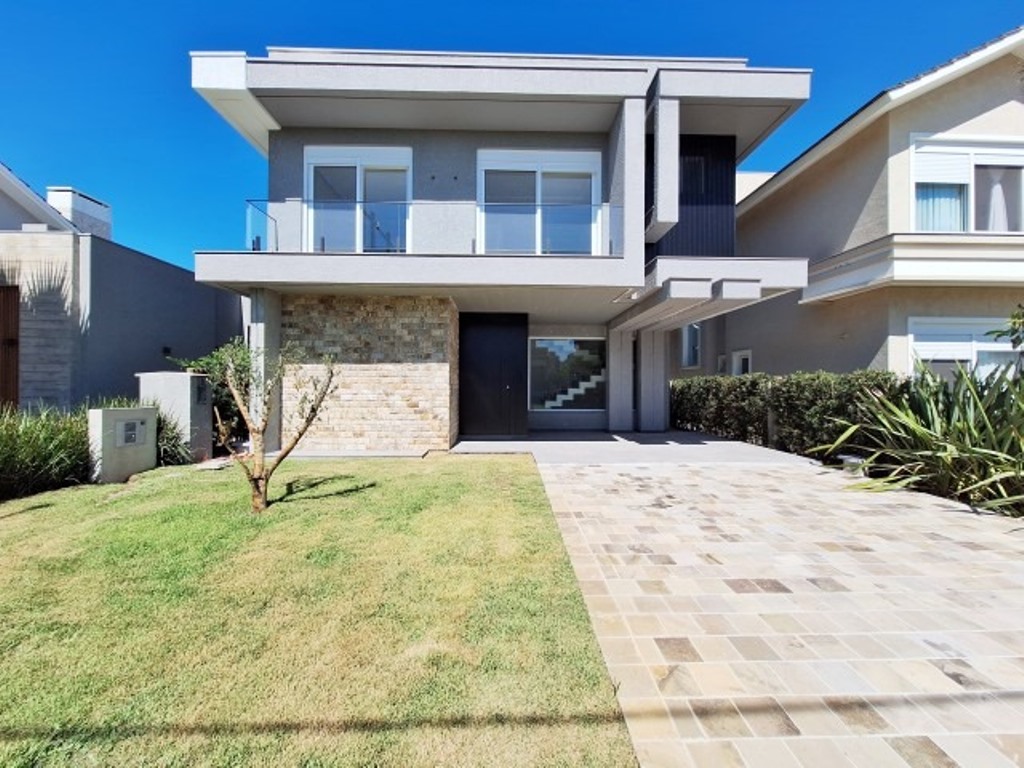 Sobrado em Condomínio  com 270m² e 5 dormitórios no bairro ACQUALINA em Xangri-lá para Comprar